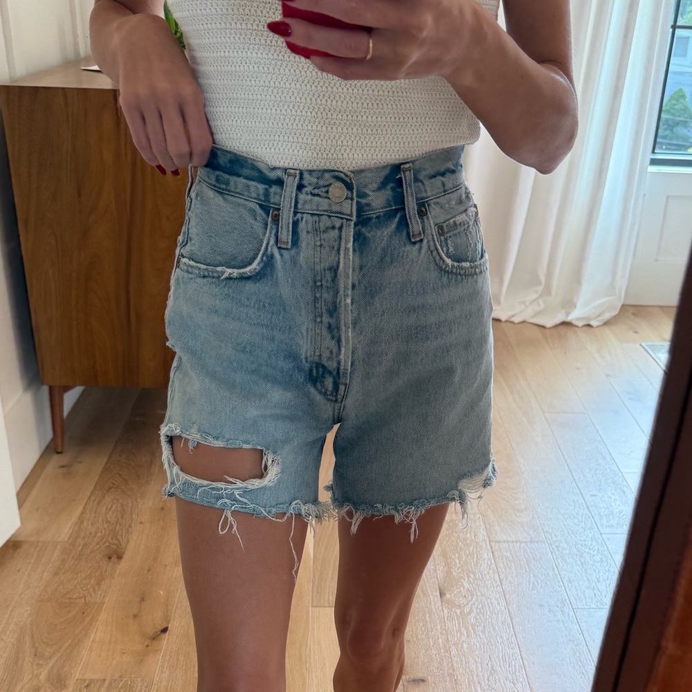 EUC | 24 | Agolde Distressed High Waist Short
